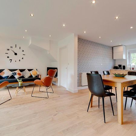Pass The Keys 49 Byron Square Modern And Spacious 3 Bed Home With Free Parking CBG Esterno foto