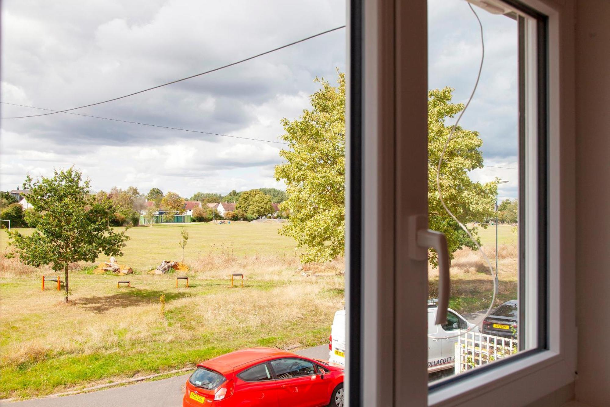 Pass The Keys 49 Byron Square Modern And Spacious 3 Bed Home With Free Parking CBG Esterno foto